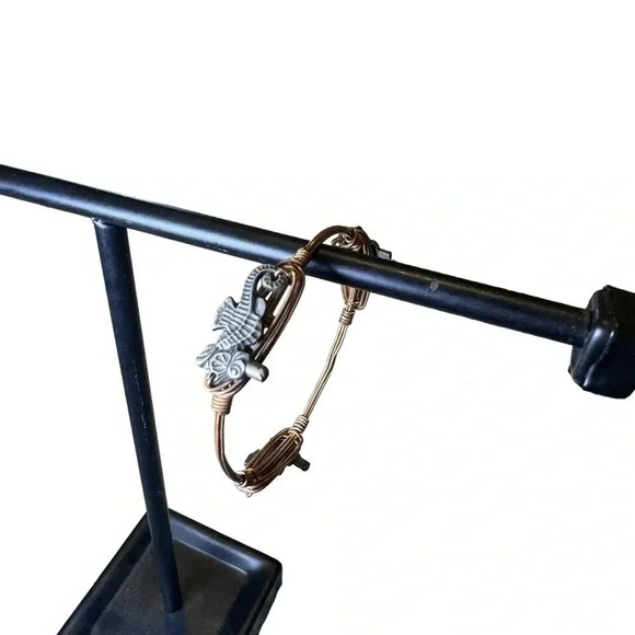 BOURBON AND BOWTIES 3 PEWTER  SEAHORSE WIRE BRACELET - Picture 3 of 9